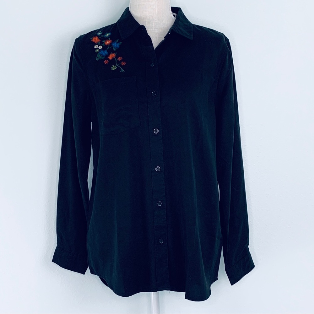 NWT BeachLunchLounge Black Button Down Sz M